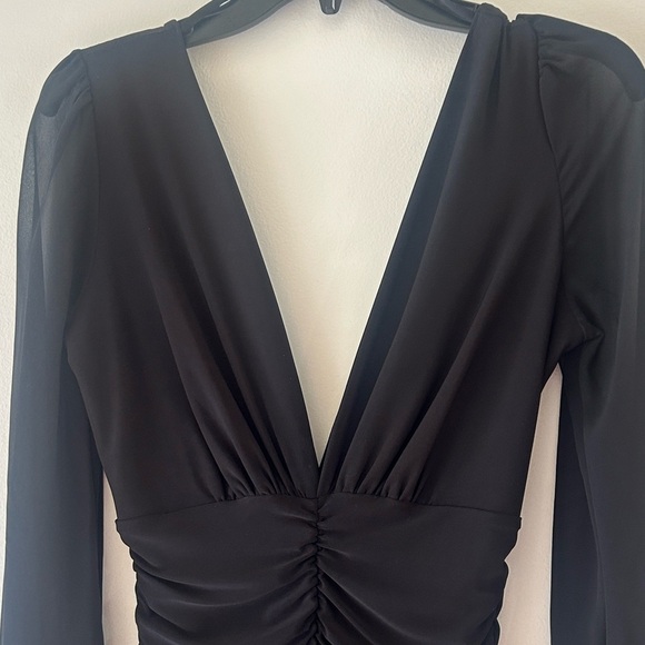 Windsor Black Ruched Long Sleeve Dress - Picture 3 of 13